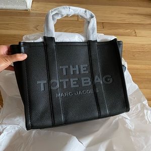 Marc Jacobs Small Leather Tote - black